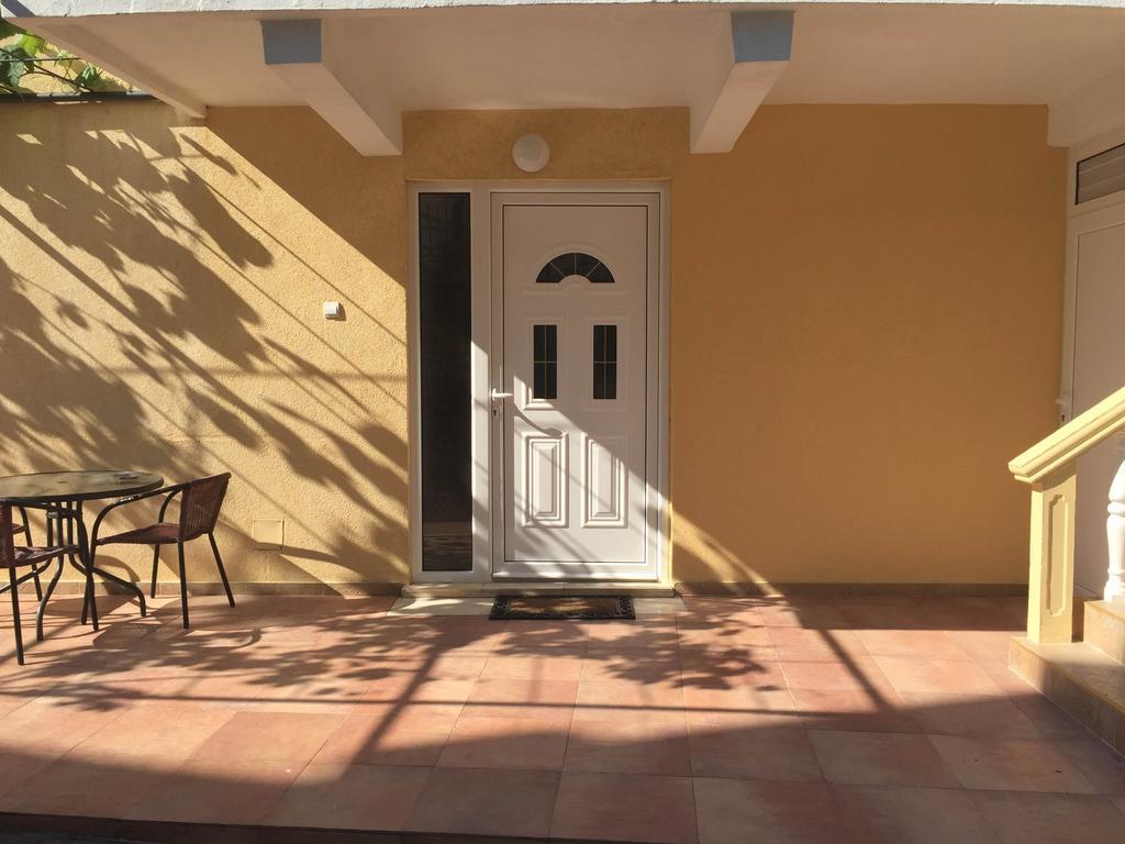 Apartments Vila Andja Sveti Stefan Exterior photo